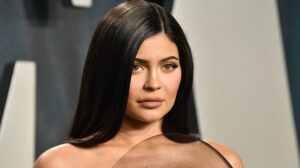 Kylie Jenner attends the 2020 Vanity Fair Oscar Party hosted by Radhika Jones at Wallis Annenberg Center for the Performing Arts on February 09, 2020 in Beverly Hills, California.