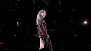 INGLEWOOD, CALIFORNIA - AUGUST 09: EDITORIAL USE ONLY. Taylor Swift performs onstage during "Taylor Swift | The Eras Tour" at SoFi Stadium on August 09, 2023 in Inglewood, California.