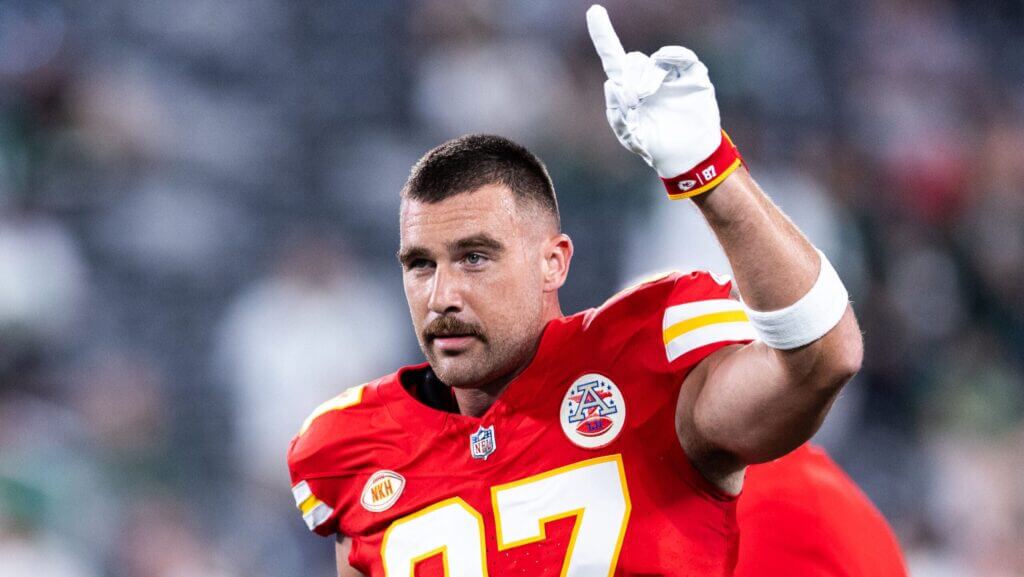 EAST RUTHERFORD, NEW JERSEY - OCTOBER 01: Travis Kelce #87 of the Kansas City Chiefs looks on prior to the game New York Jets at MetLife Stadium on October 01, 2023 in East Rutherford, New Jersey.