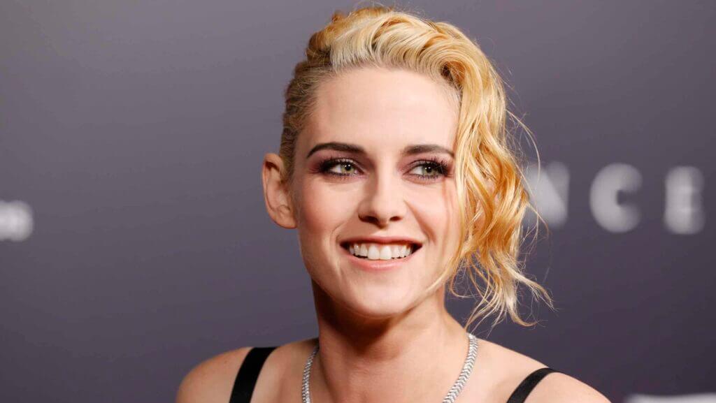 Kristen Stewart attends the Los Angeles premiere of Neon's "Spencer"  at DGA Theater Complex on October 26, 2021 in Los Angeles, California.